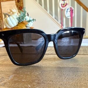Fendi Glossy Black Sunglasses